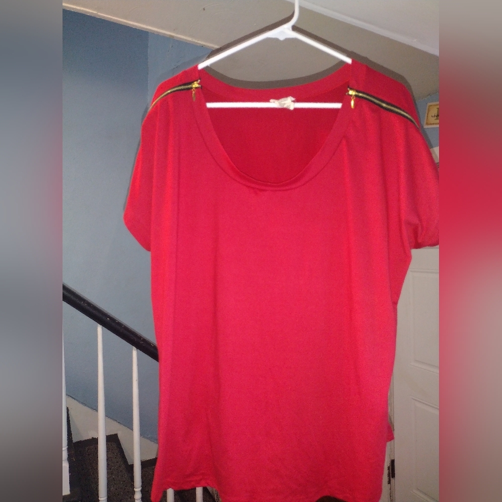Bae City Red Women's Top with Zipper Detail 2X